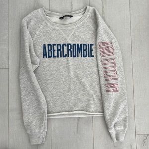 Abercrombie & Fitch Cropped Crewneck